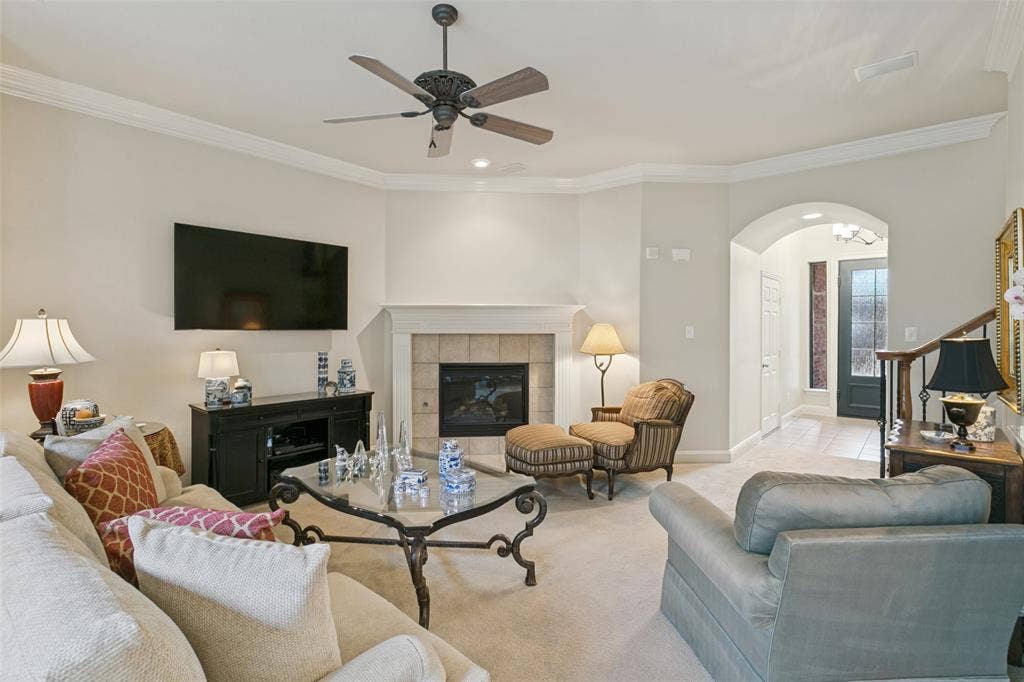 2206 Muskeg Lane, Euless, TX 76039 2206 Muskeg Lane, Euless, TX 76039