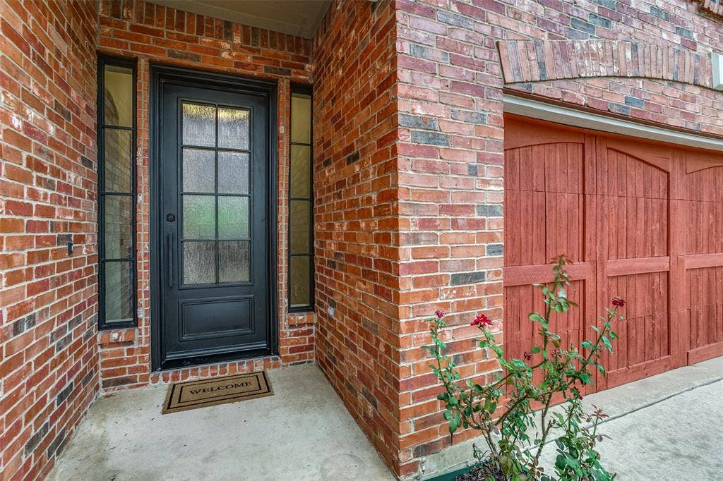 2206 Muskeg Lane, Euless, TX 76039 2206 Muskeg Lane, Euless, TX 76039