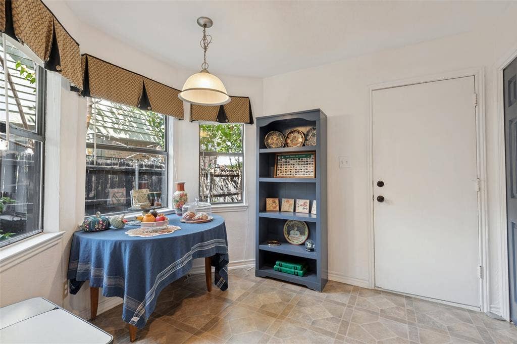 500 Saint Durney Court, Irving, TX 75038 500 Saint Durney Court, Irving, TX 75038