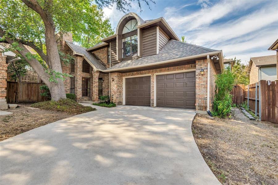 Property photo for 500 Saint Durney Court, Irving, TX
