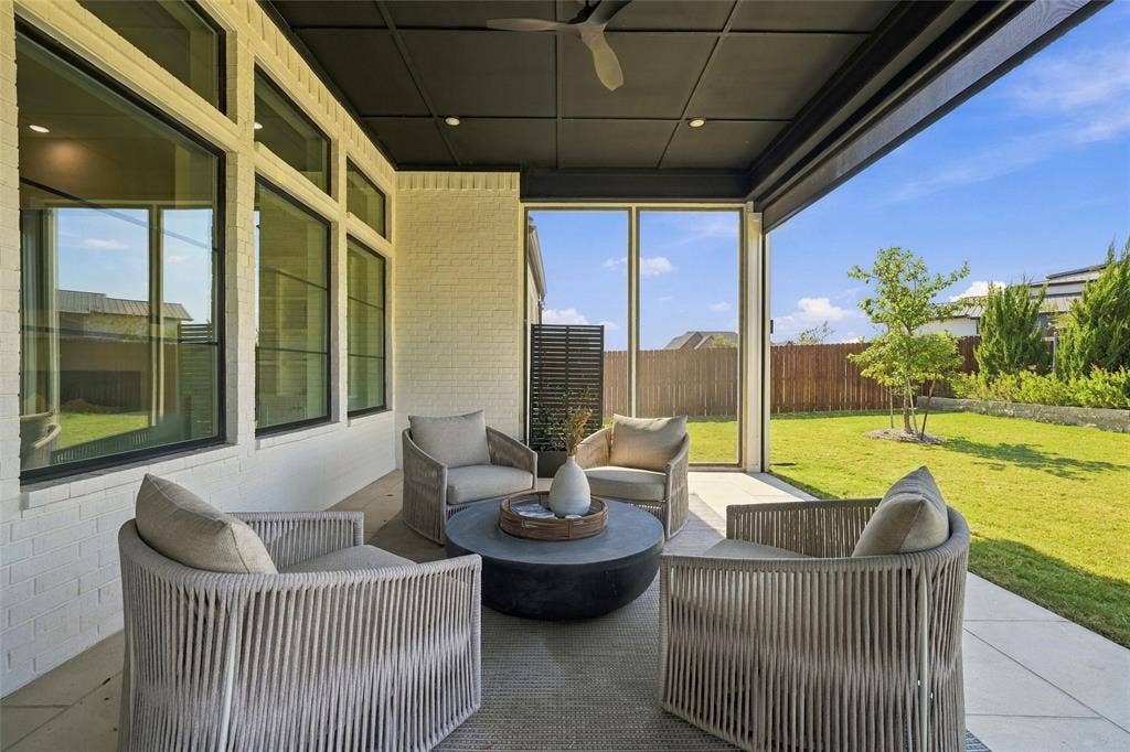 11012 Kings Canyon, Woodway, TX 76712