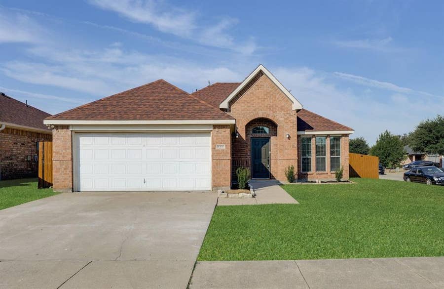 Property photo for 9300 Rhoni Court, Fort Worth, TX