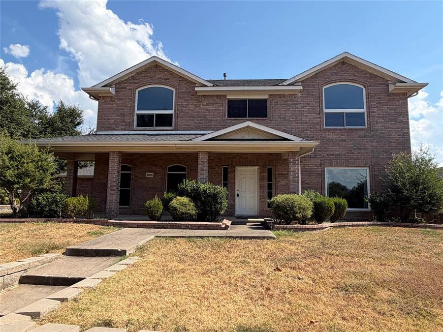 Property photo for 4006 Pointe Loma Drive, Rowlett, TX