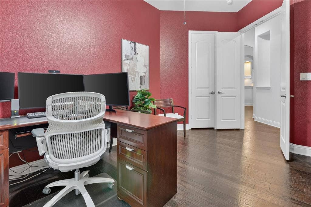 Secondary bedroom or office down