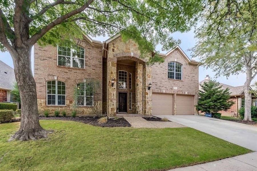 Property photo for 8753 Cherry Lee Lane, Lantana, TX