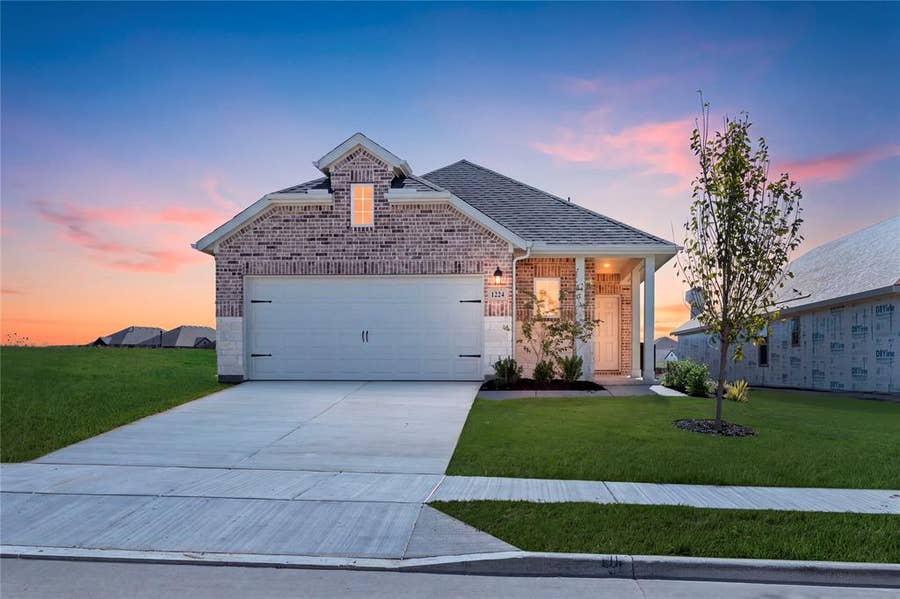 Property photo for 1224 Honey Creek Lane, Lavon, TX