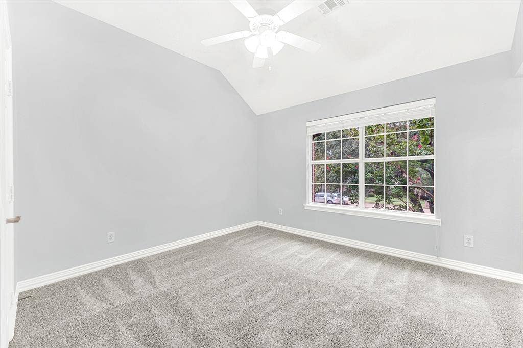 4433 Creekbend Circle, Richardson, TX 75082 Secondary bedroom