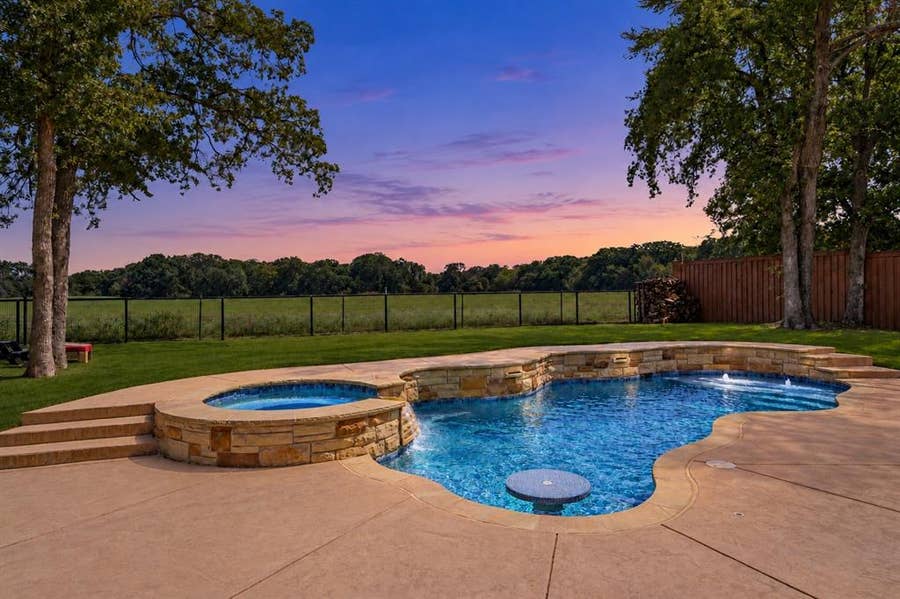 Property photo for 107 Willow Oak Drive, Krugerville, TX