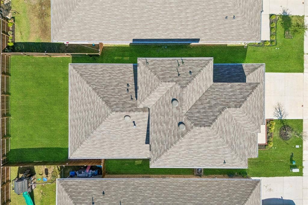 3719 Mildren Bend, Crandall, TX 75114 Bird's eye view of the house