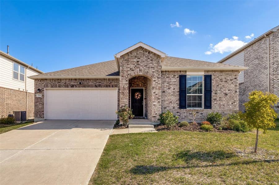 Property photo for 713 Feldspar Way, Princeton, TX