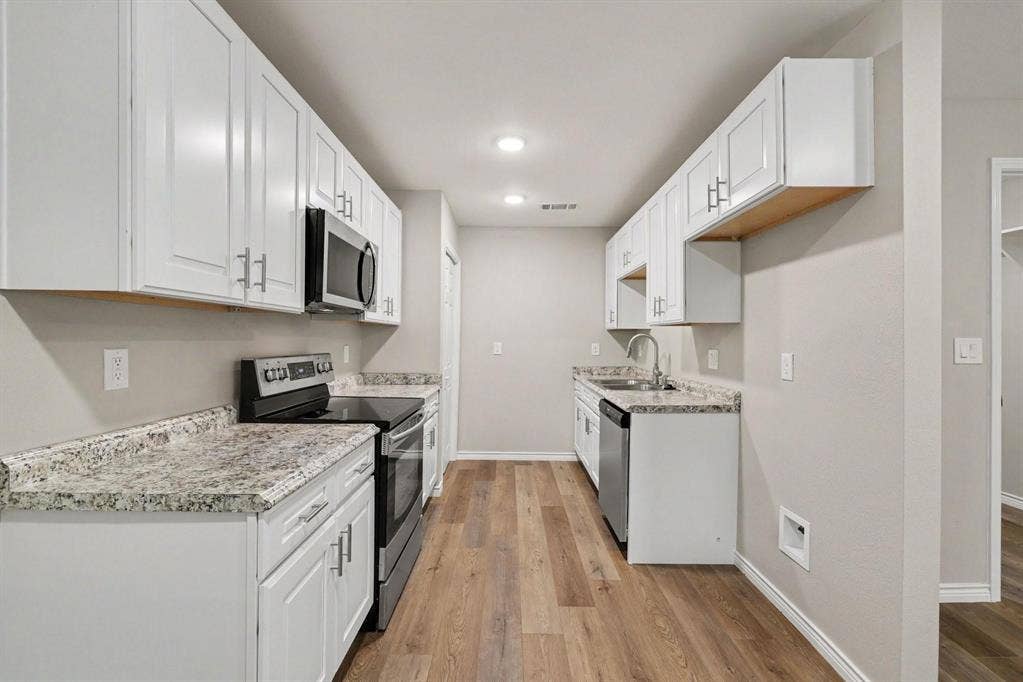 3001 Harvard Street N, Irving, TX 75062 3001 Harvard Street N, Irving, TX 75062