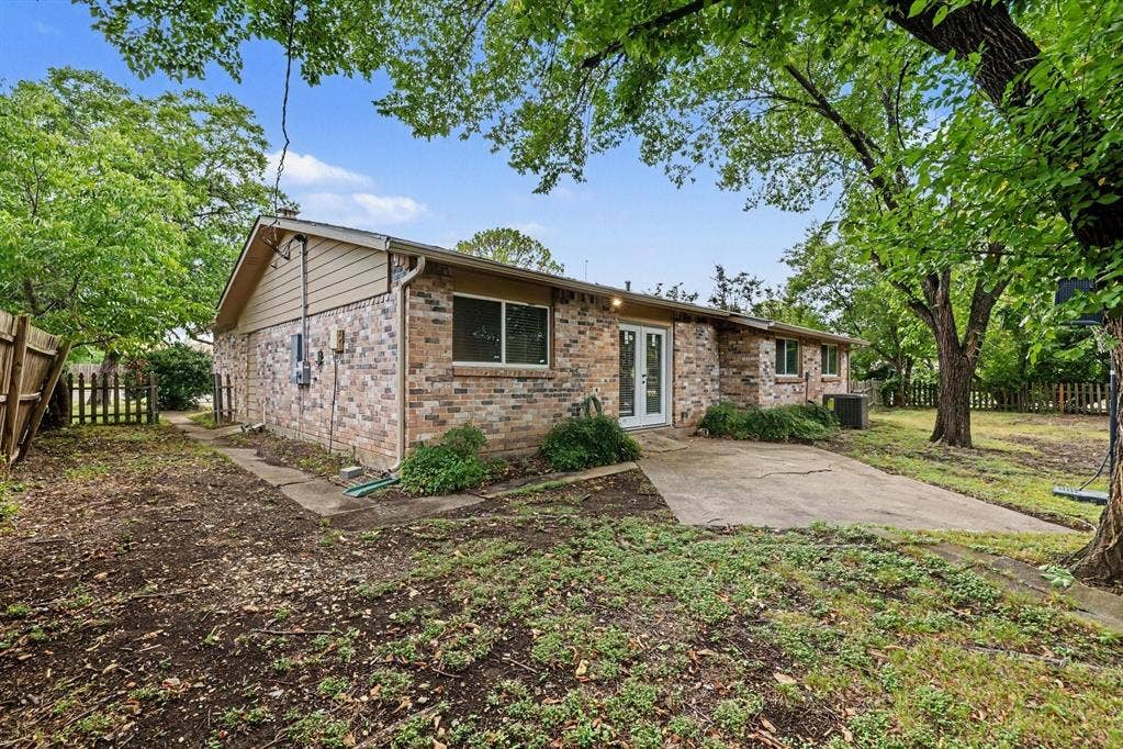 3001 Harvard Street N, Irving, TX 75062 3001 Harvard Street N, Irving, TX 75062