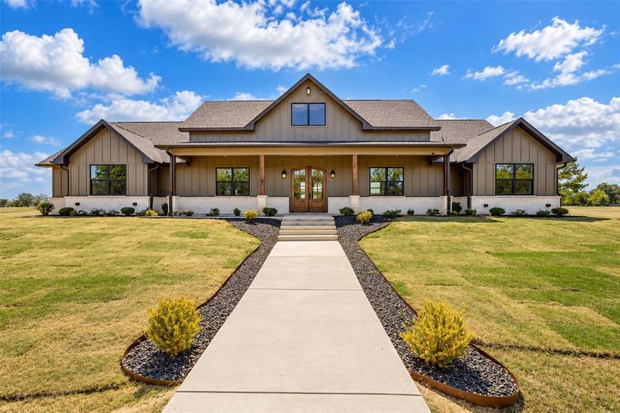 Property photo for 242 Private Rd 2712, Mount Pleasant, TX
