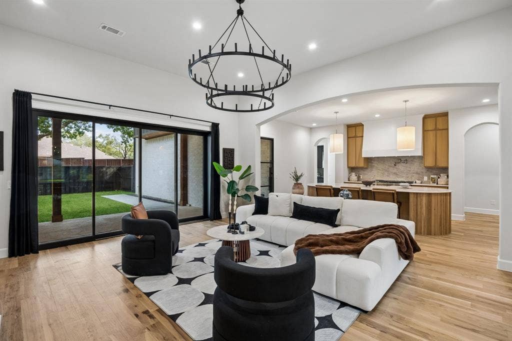 7247 Blythdale Drive, Dallas, TX 75248 7247 Blythdale Drive, Dallas, TX 75248