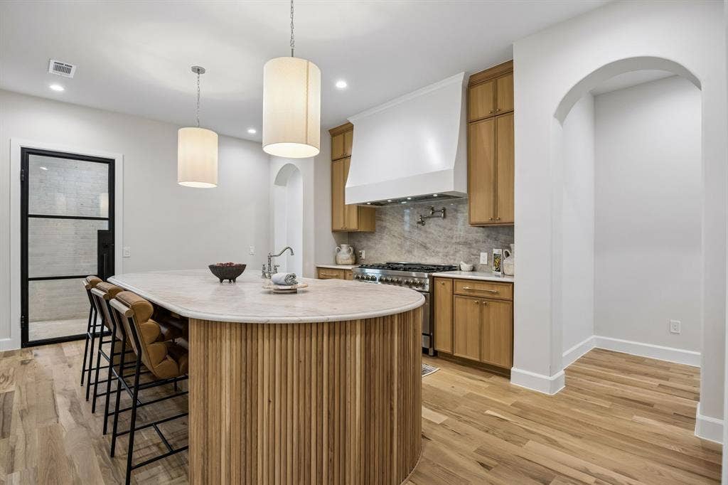 7247 Blythdale Drive, Dallas, TX 75248 7247 Blythdale Drive, Dallas, TX 75248