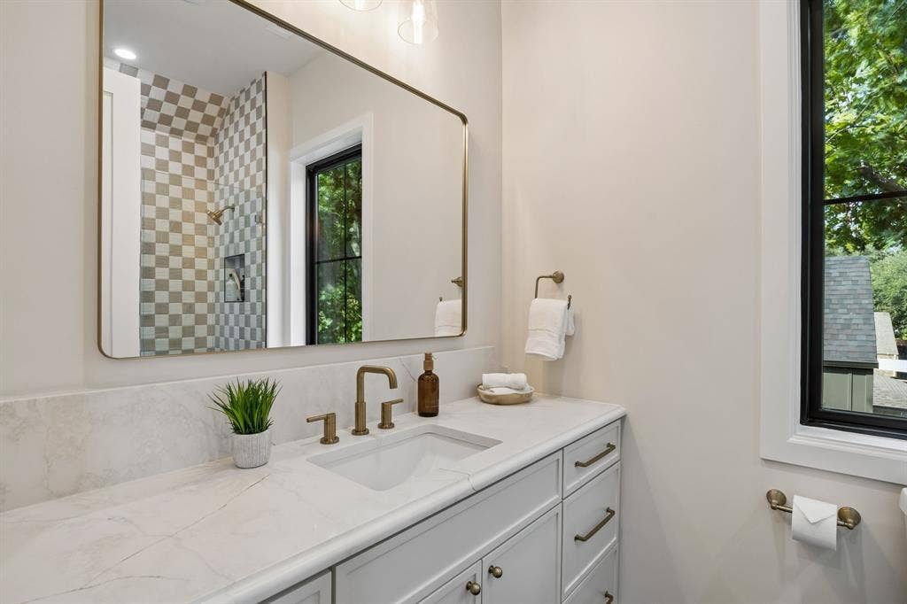 7247 Blythdale Drive, Dallas, TX 75248 7247 Blythdale Drive, Dallas, TX 75248