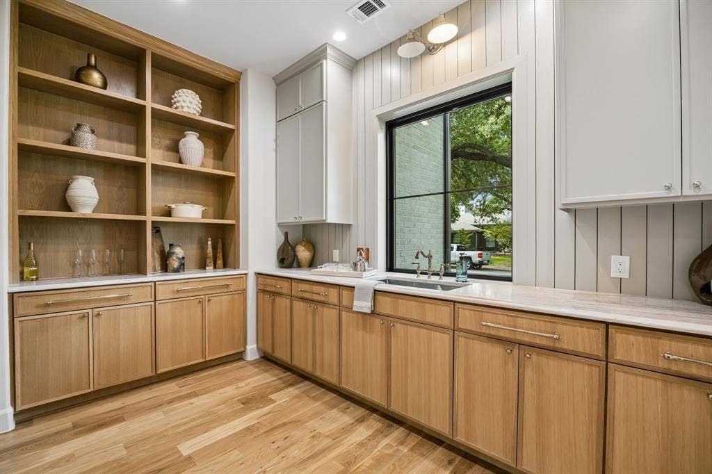 7247 Blythdale Drive, Dallas, TX 75248 7247 Blythdale Drive, Dallas, TX 75248