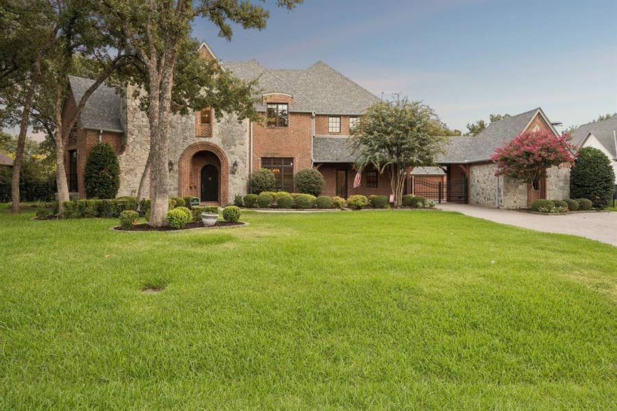 Property photo for 505 King Ranch Road, Southlake, TX