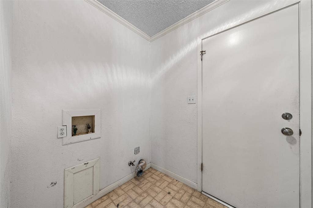 400 N Walnut Street, Waco, TX 76705 400 N Walnut Street, Waco, TX 76705