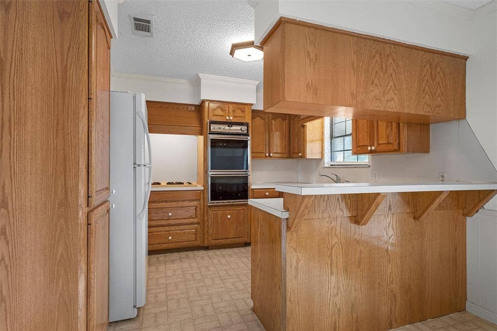 400 N Walnut Street, Waco, TX 76705 400 N Walnut Street, Waco, TX 76705