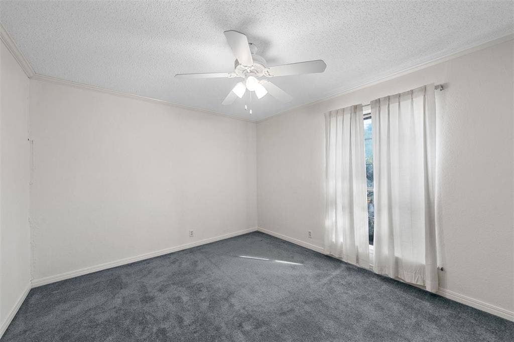 400 N Walnut Street, Waco, TX 76705 400 N Walnut Street, Waco, TX 76705