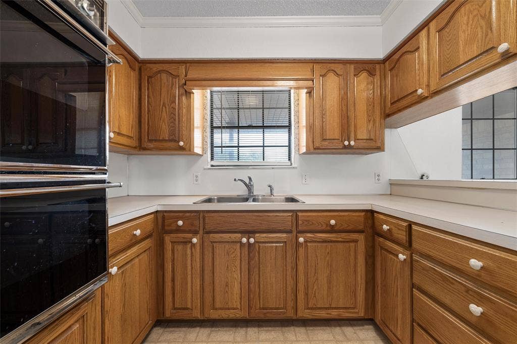 400 N Walnut Street, Waco, TX 76705 400 N Walnut Street, Waco, TX 76705