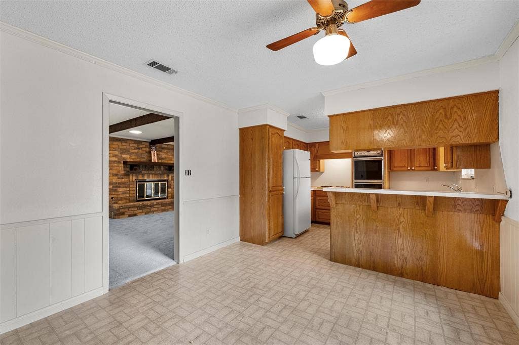 400 N Walnut Street, Waco, TX 76705 400 N Walnut Street, Waco, TX 76705
