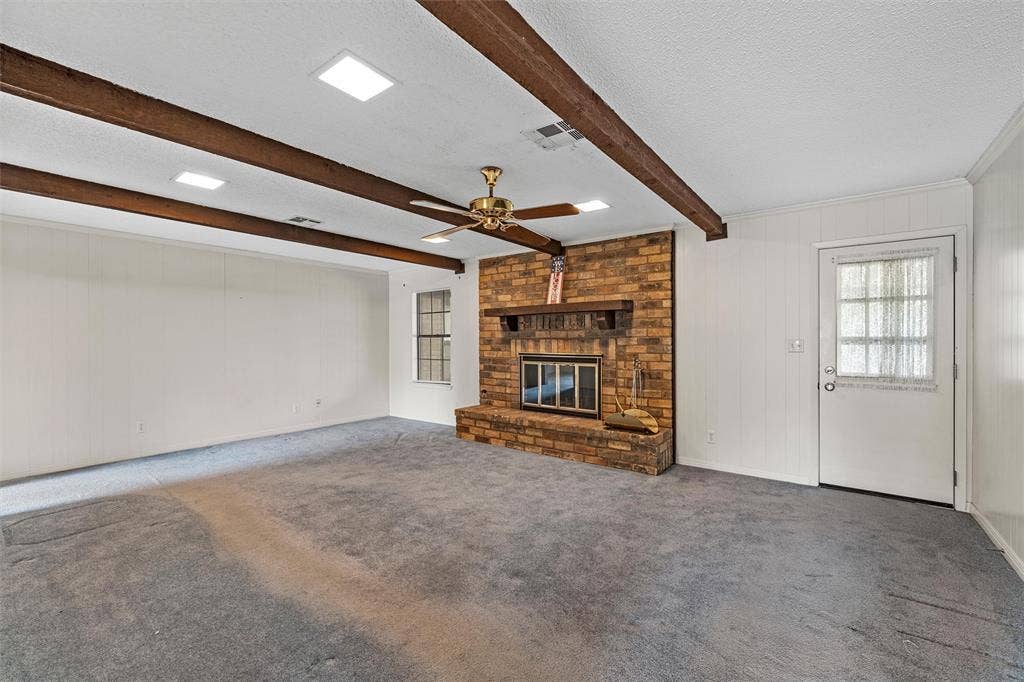 400 N Walnut Street, Waco, TX 76705 400 N Walnut Street, Waco, TX 76705