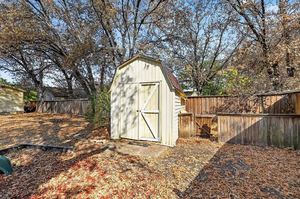 5008 Monna Street, Haltom City, TX 76117 5008 Monna Street, Haltom City, TX 76117