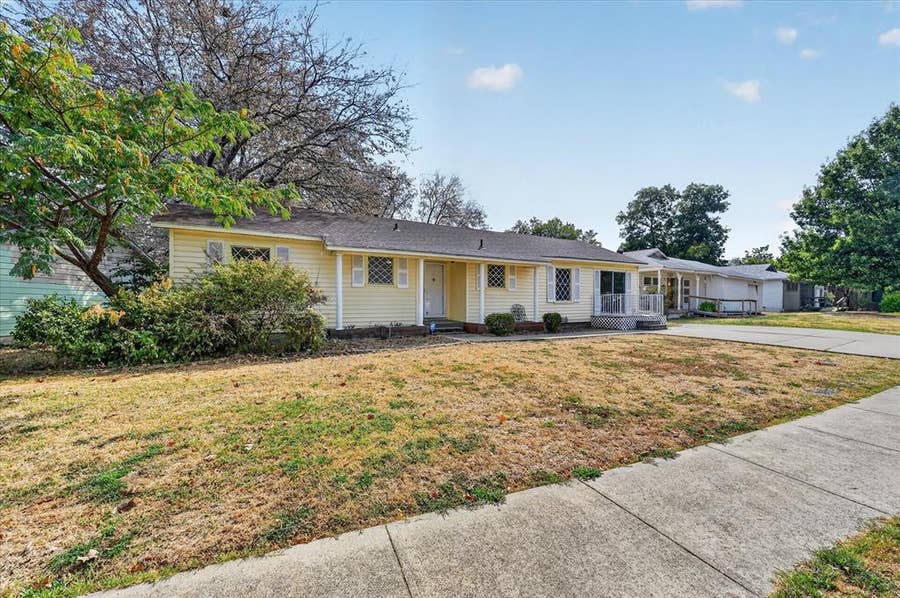 Property photo for 5008 Monna Street, Haltom City, TX