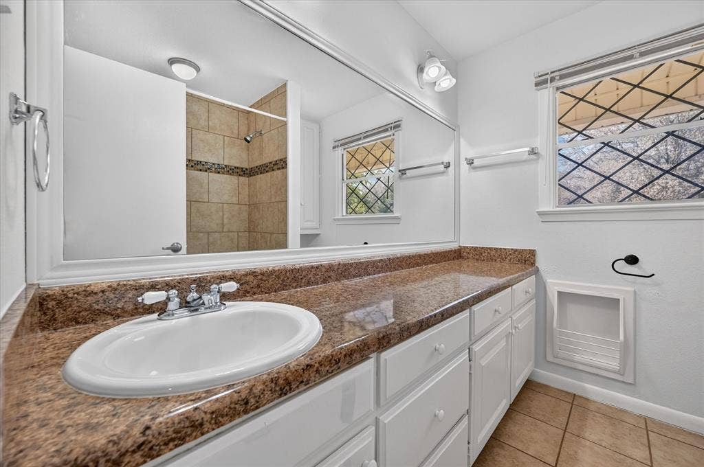 5008 Monna Street, Haltom City, TX 76117 5008 Monna Street, Haltom City, TX 76117