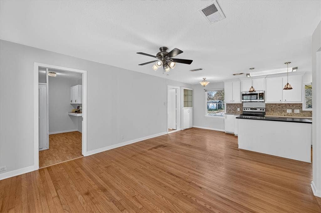 5008 Monna Street, Haltom City, TX 76117 5008 Monna Street, Haltom City, TX 76117