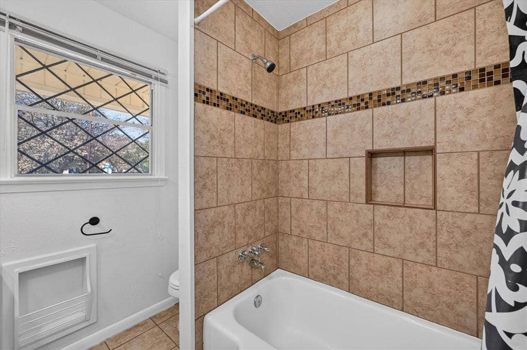 5008 Monna Street, Haltom City, TX 76117 5008 Monna Street, Haltom City, TX 76117