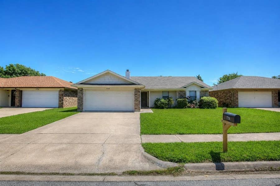 Property photo for 7724 Pebblebrook Drive, Watauga, TX