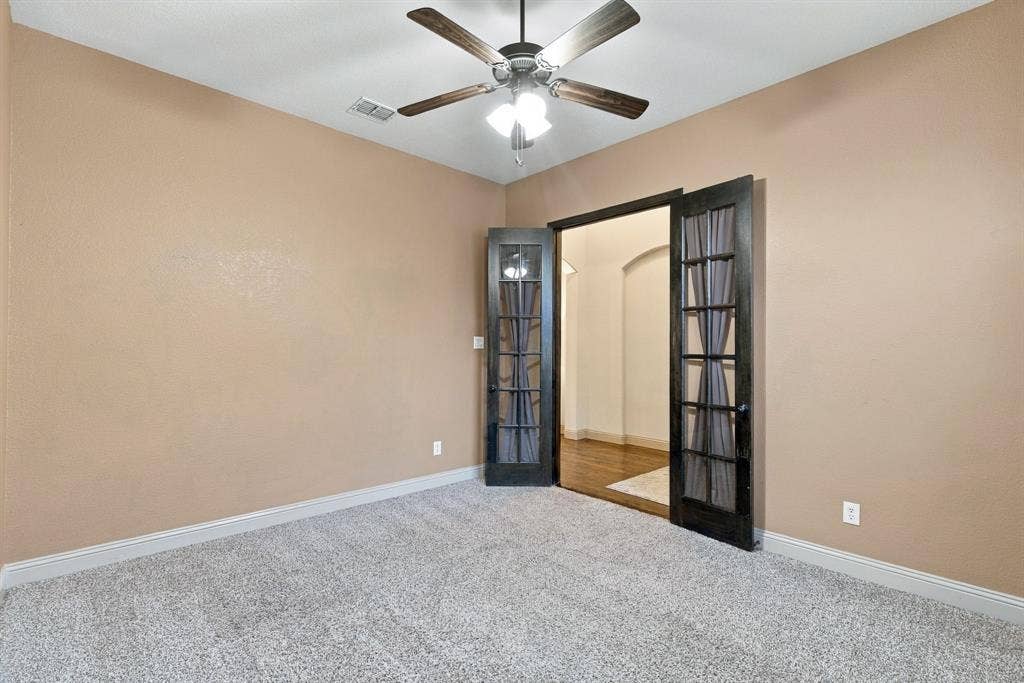 BIG ROOM AT FRONT OF HOME