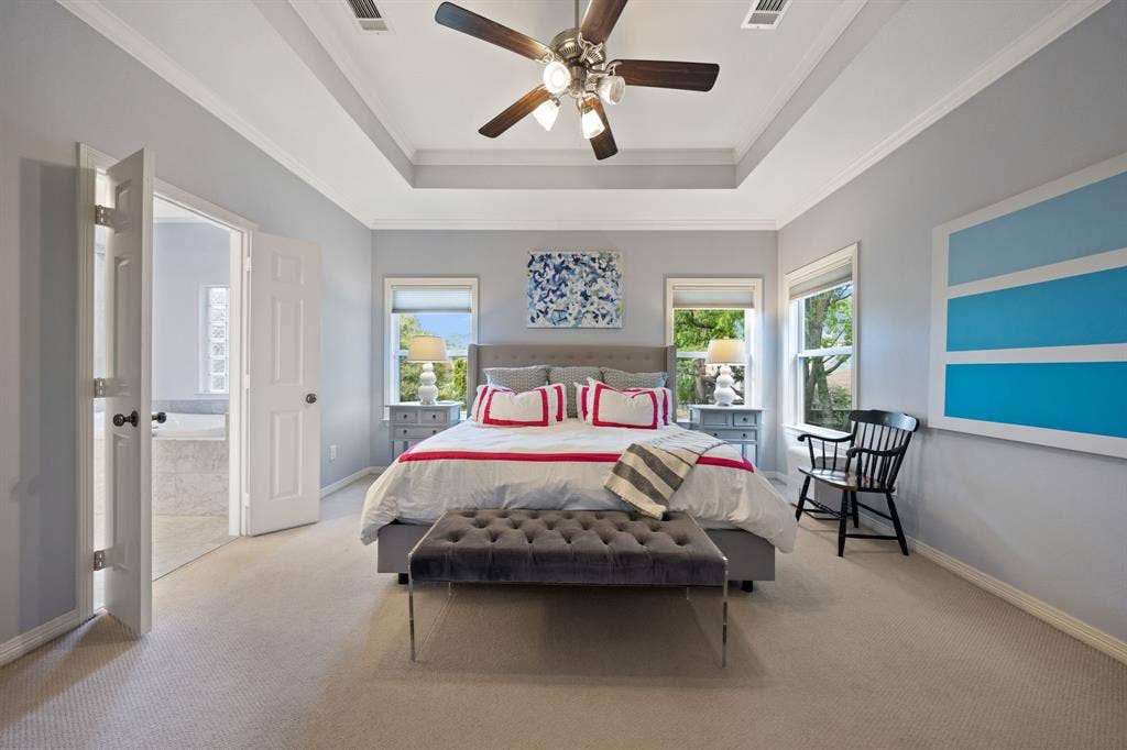 5709 Kenwood Avenue, Dallas, TX 75206 Tray ceiling with a ceiling fan