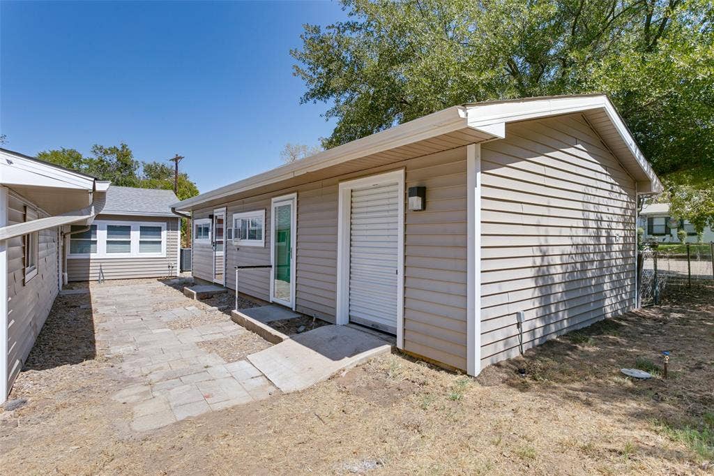 1818 Tyler Street, Denton, TX 76209 1818 Tyler Street, Denton, TX 76209