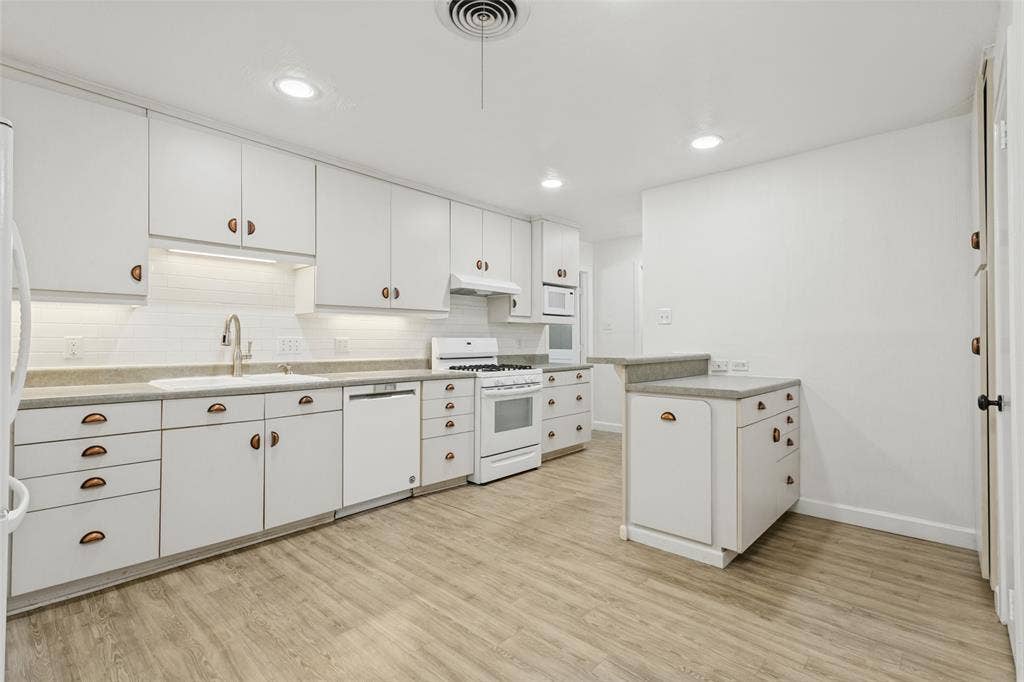 1818 Tyler Street, Denton, TX 76209 1818 Tyler Street, Denton, TX 76209