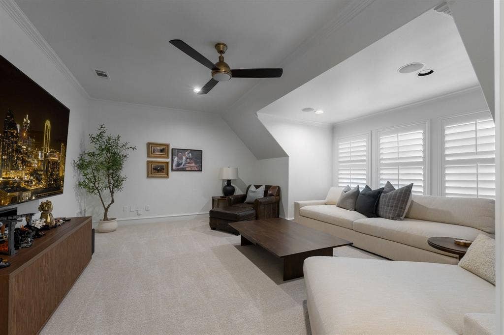 5660 Prestwick Lane, Dallas, TX 75252 5660 Prestwick Lane, Dallas, TX 75252