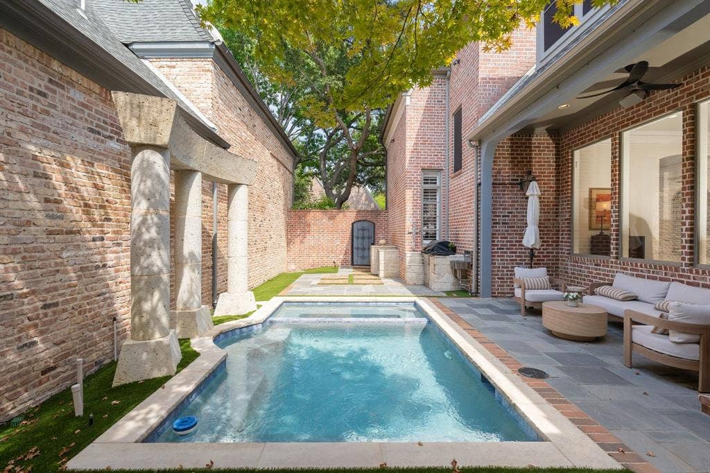 5660 Prestwick Lane, Dallas, TX 75252 5660 Prestwick Lane, Dallas, TX 75252