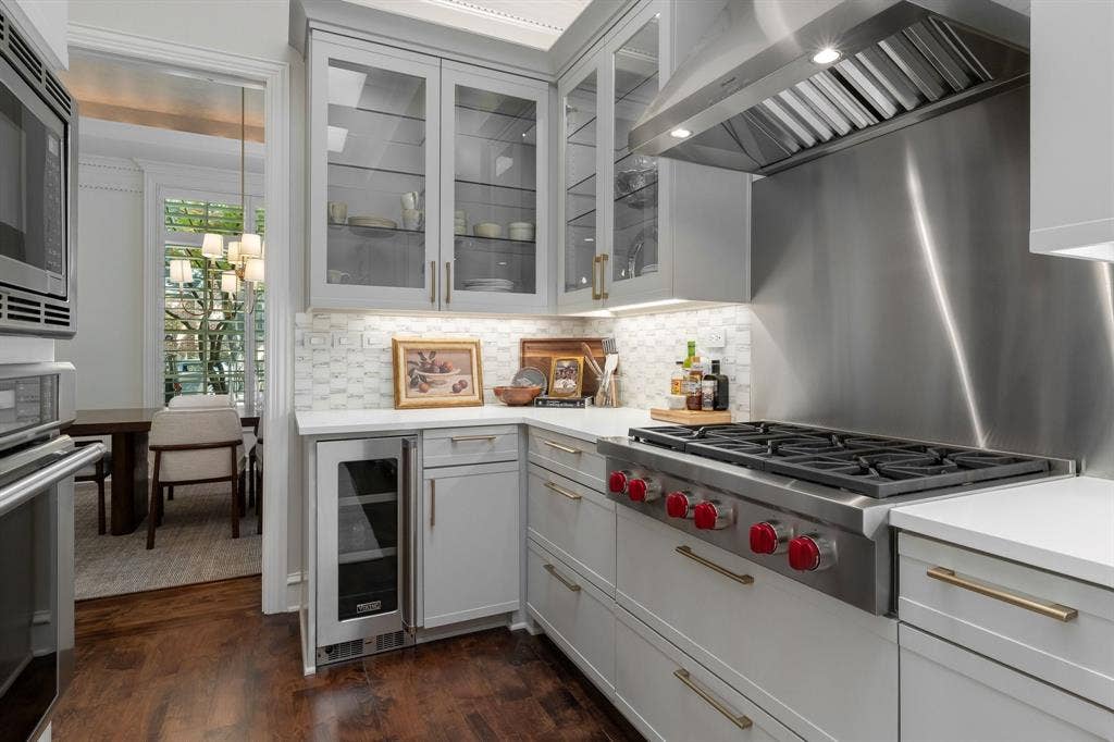 5660 Prestwick Lane, Dallas, TX 75252 5660 Prestwick Lane, Dallas, TX 75252