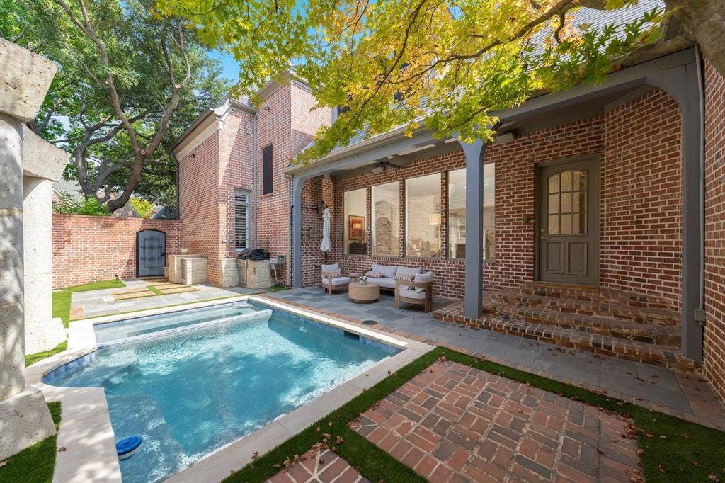 5660 Prestwick Lane, Dallas, TX 75252 5660 Prestwick Lane, Dallas, TX 75252
