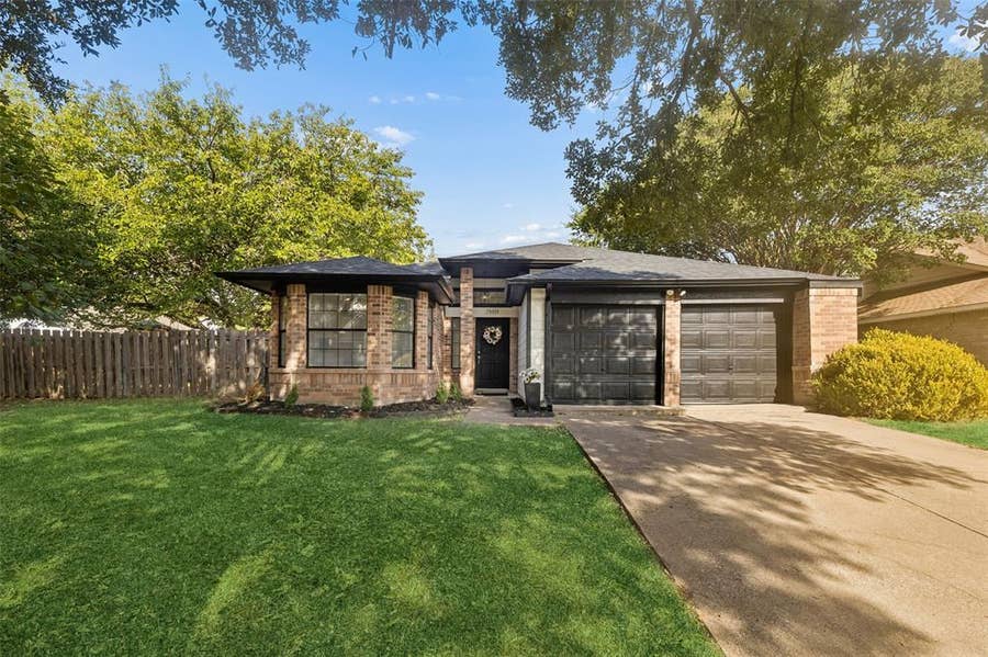 Property photo for 7801 Bordeaux Lane, Rowlett, TX