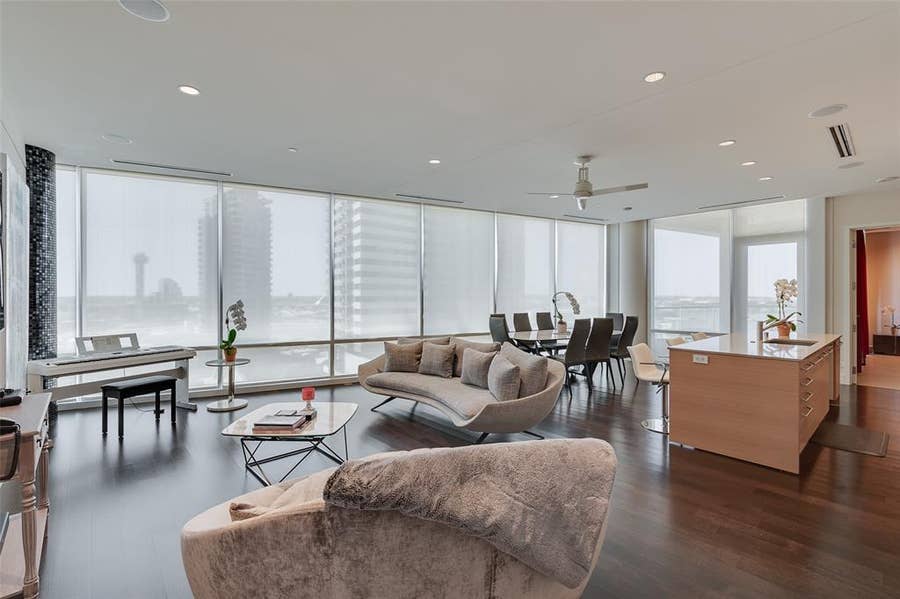 Property photo for 2408 Victory Park Lane, #1233, Dallas, TX