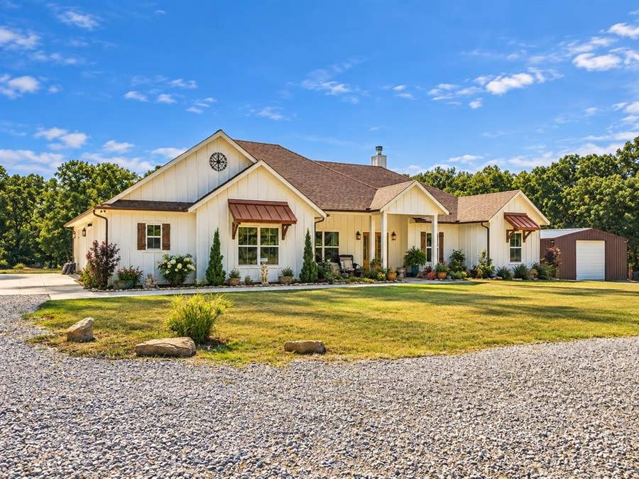 Property photo for 2525 Preskitt Road, Decatur, TX