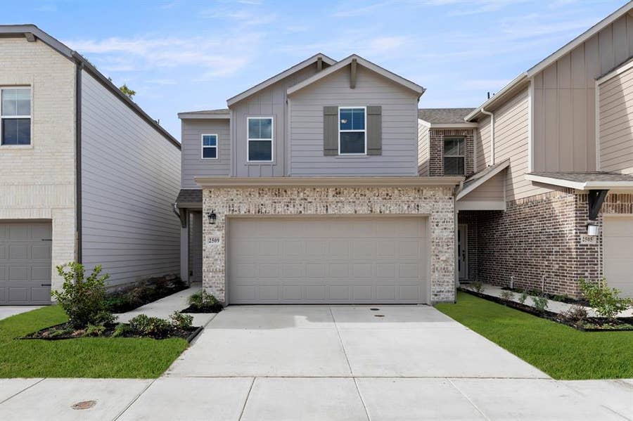 Property photo for 2509 Lost Maples Lane, Dallas, TX