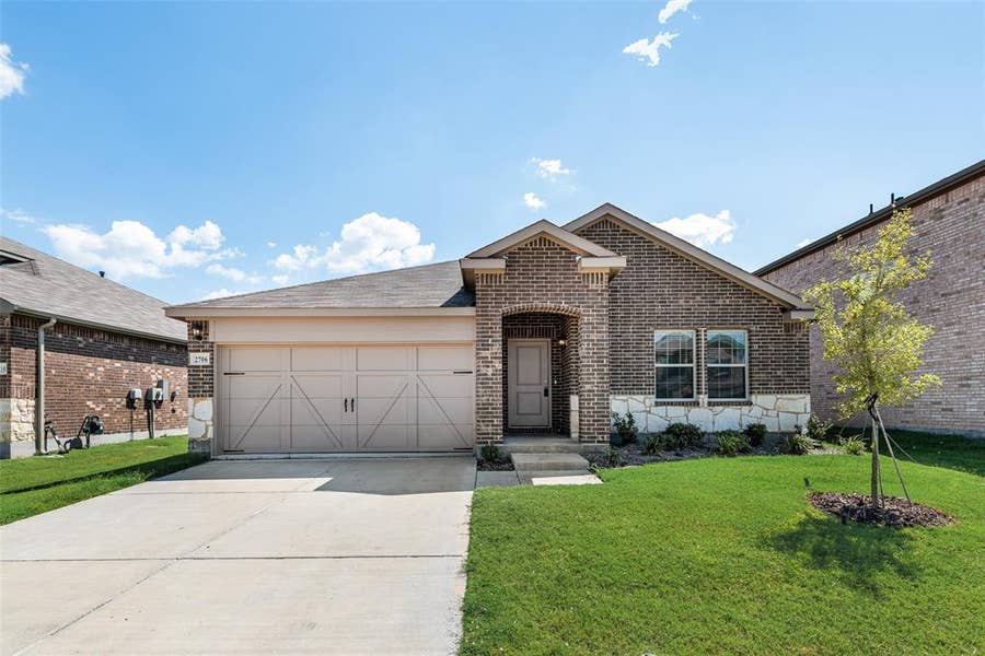 Property photo for 2706 Knollwood Trail, Crandall, TX