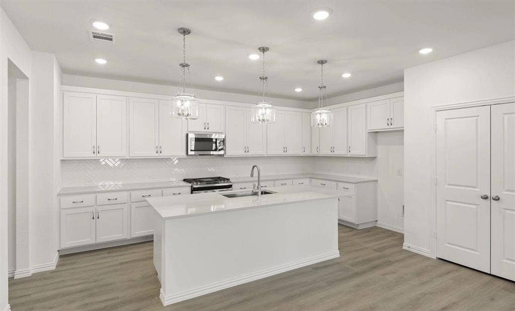 3648 Castle Drive, Celina, TX 75009 Kitchen Representative Photo