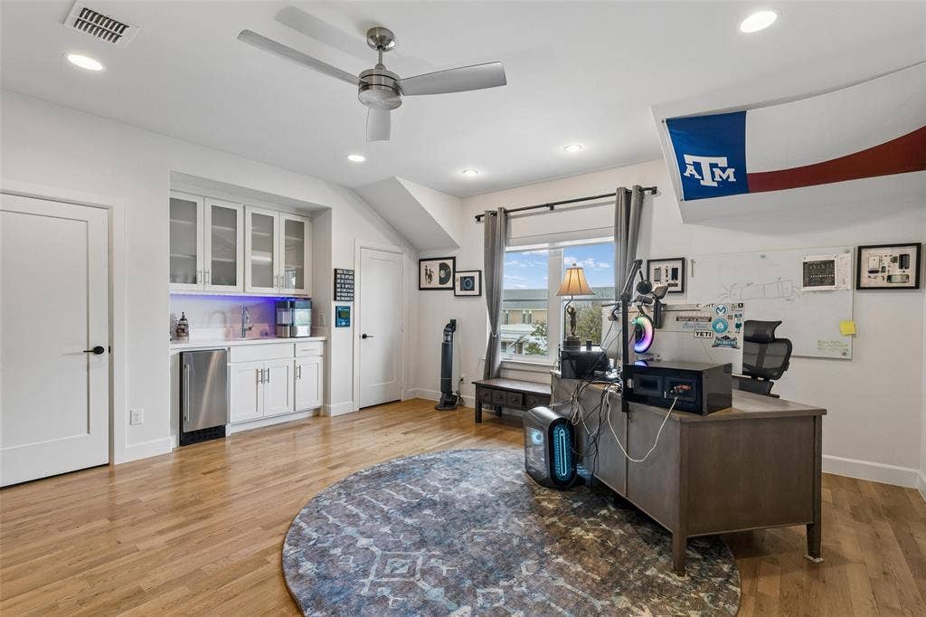 7514 Linwood Avenue, Dallas, TX 75209 7514 Linwood Avenue, Dallas, TX 75209