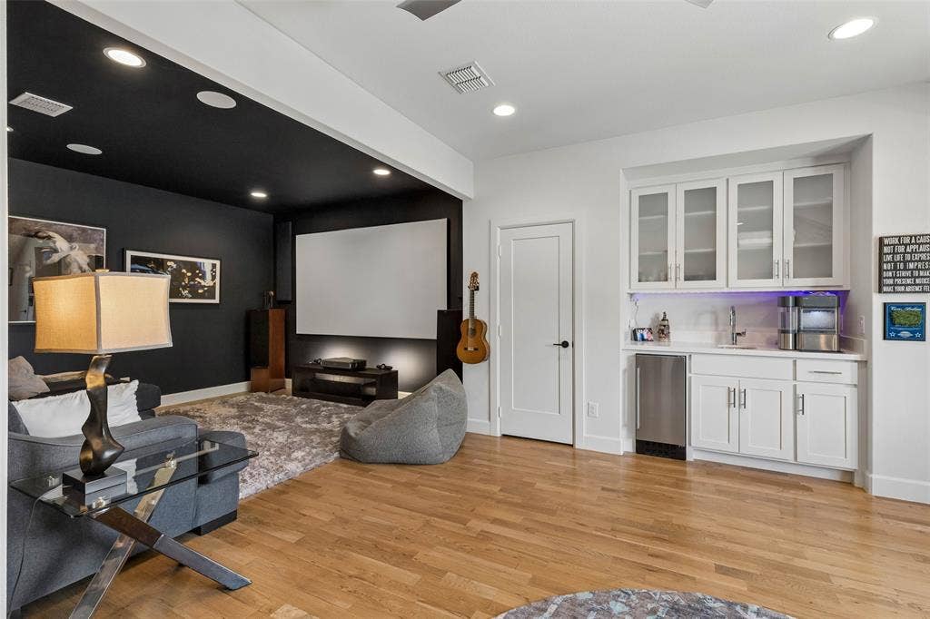 7514 Linwood Avenue, Dallas, TX 75209 7514 Linwood Avenue, Dallas, TX 75209